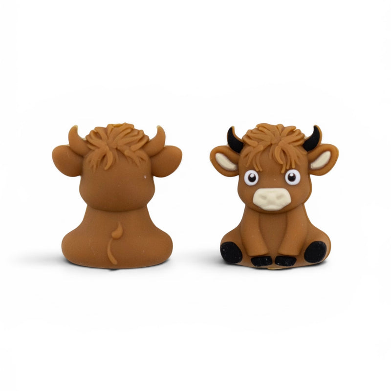 3-D Highland Cow Silicone Focal Bead 27x24x14mm (Package of 2)