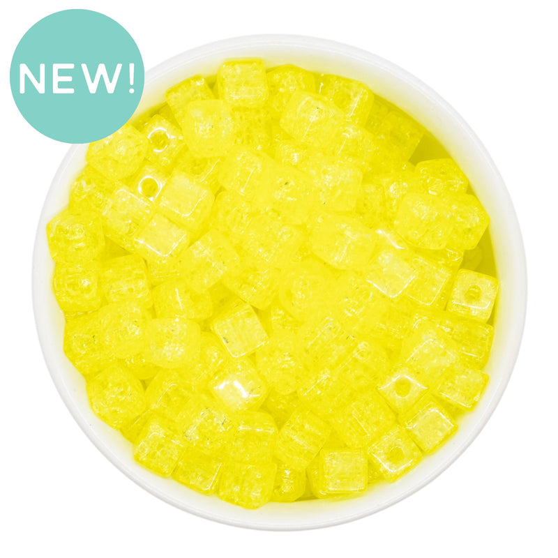 Daffodil Crackle Square Beads 8mm (Package of Approx. 35 Beads)