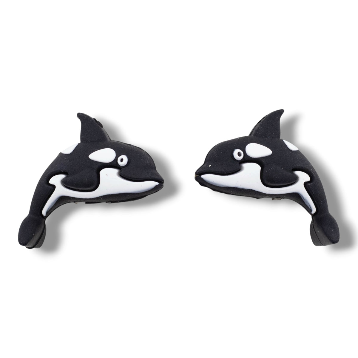置物 WHALE 2 3-D Orca Whale Silicone Focal Bead 34x29x15mm (Package of 2)