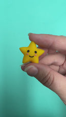 3-D Smiling Star Silicone Focal Bead 26x28x11mm (Package of 2)